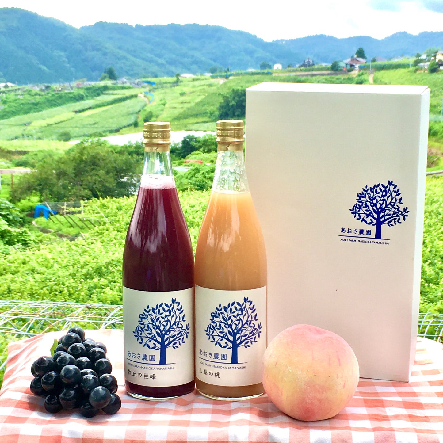 【山梨】あおき農園　巨峰＆桃ジュースの2種セット　（720ml大瓶タイプ）